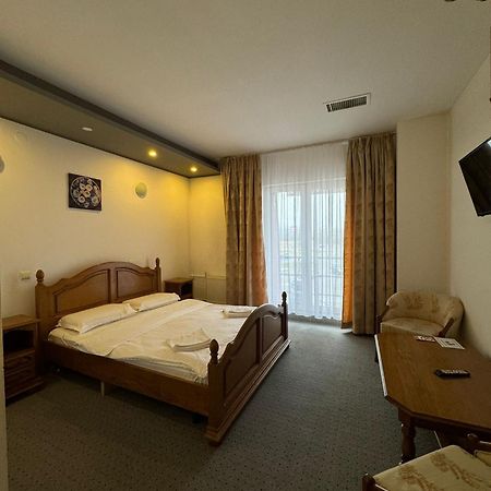 Hotel Vestem Luaran gambar