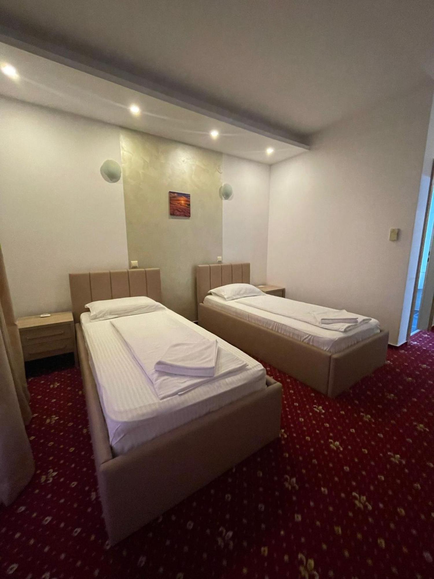 Hotel Vestem Luaran gambar