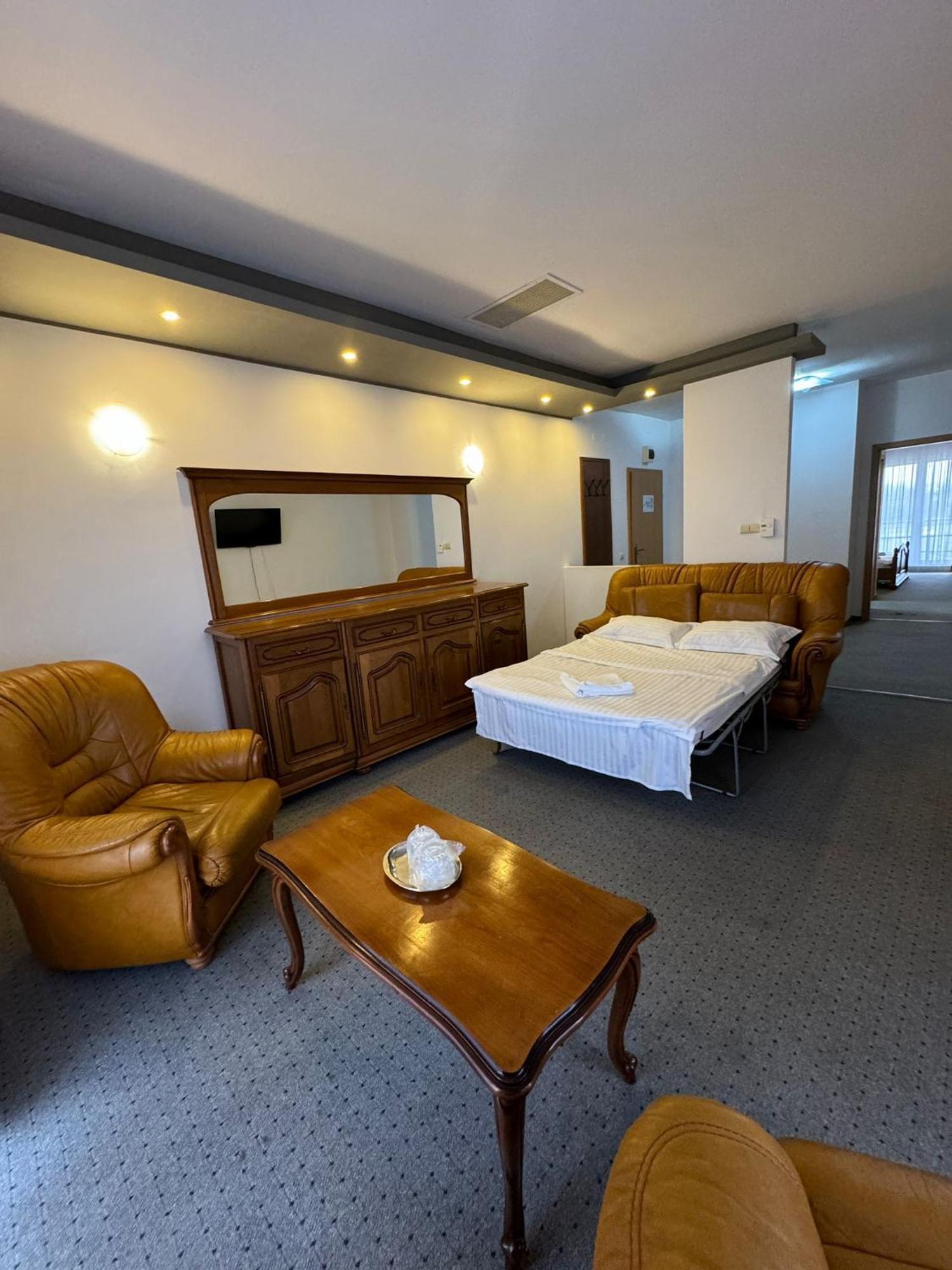 Hotel Vestem Luaran gambar
