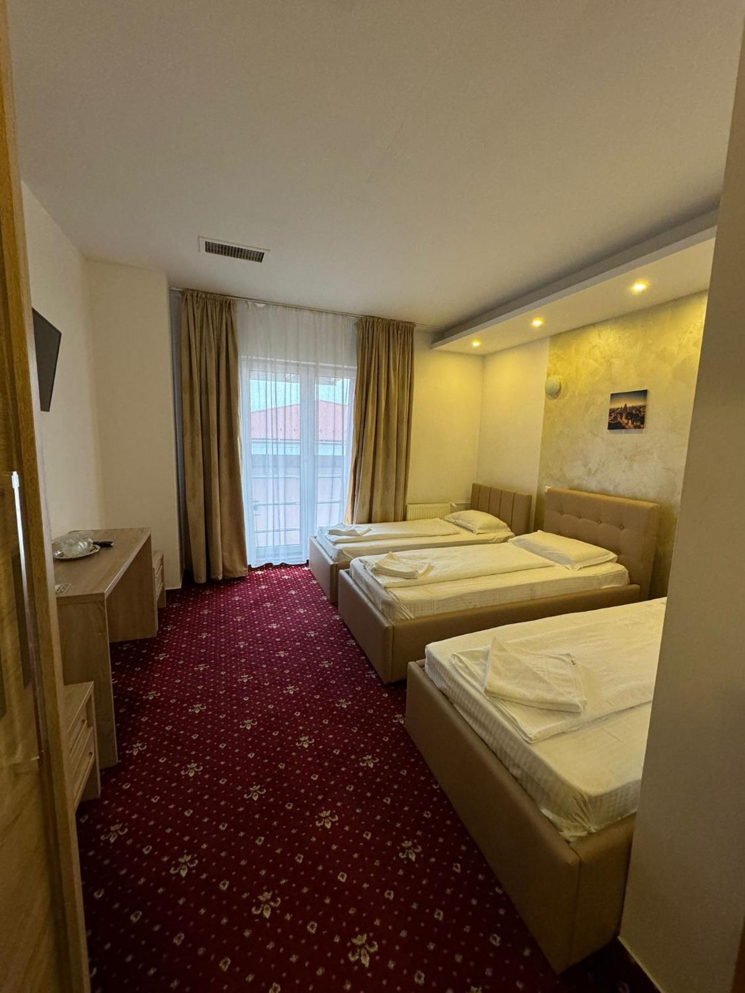 Hotel Vestem Luaran gambar